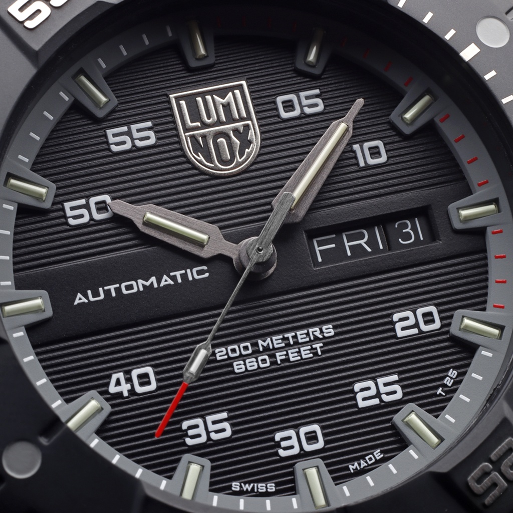 LUMINOX MASTER CARBON SEAL AUTOMATIC – Bild 3