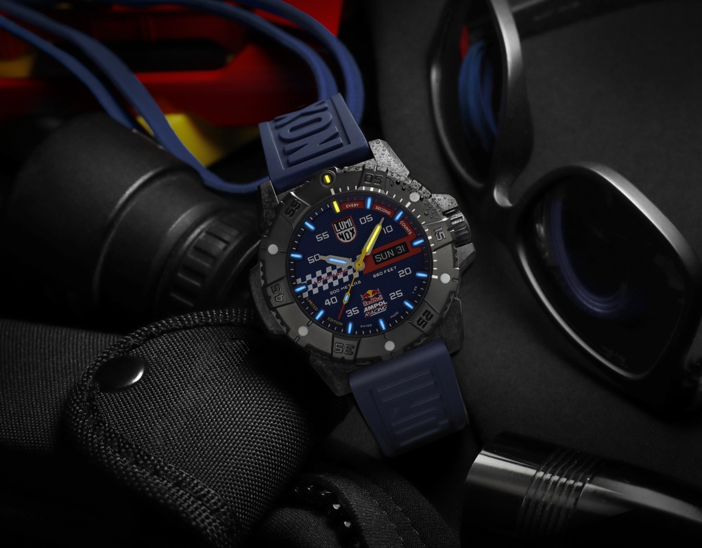 LUMINOX MASTER CARBON RED BULL RACING LIMITED EDITION – Bild 7